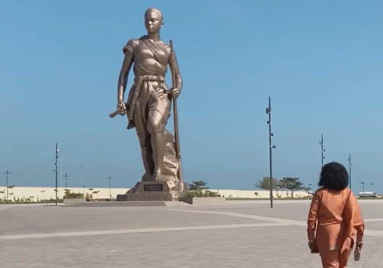 Benin Women Aramy leaders and King